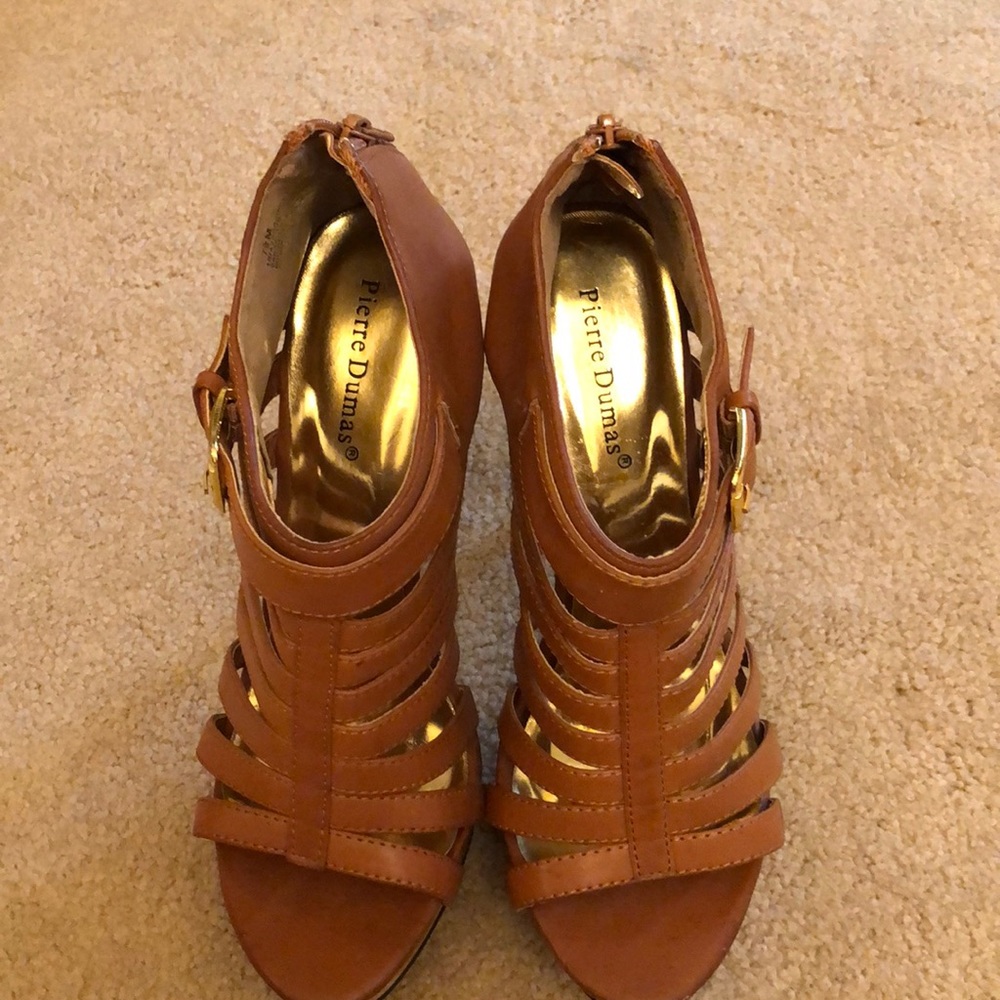 High heels - Picture 2 of 2